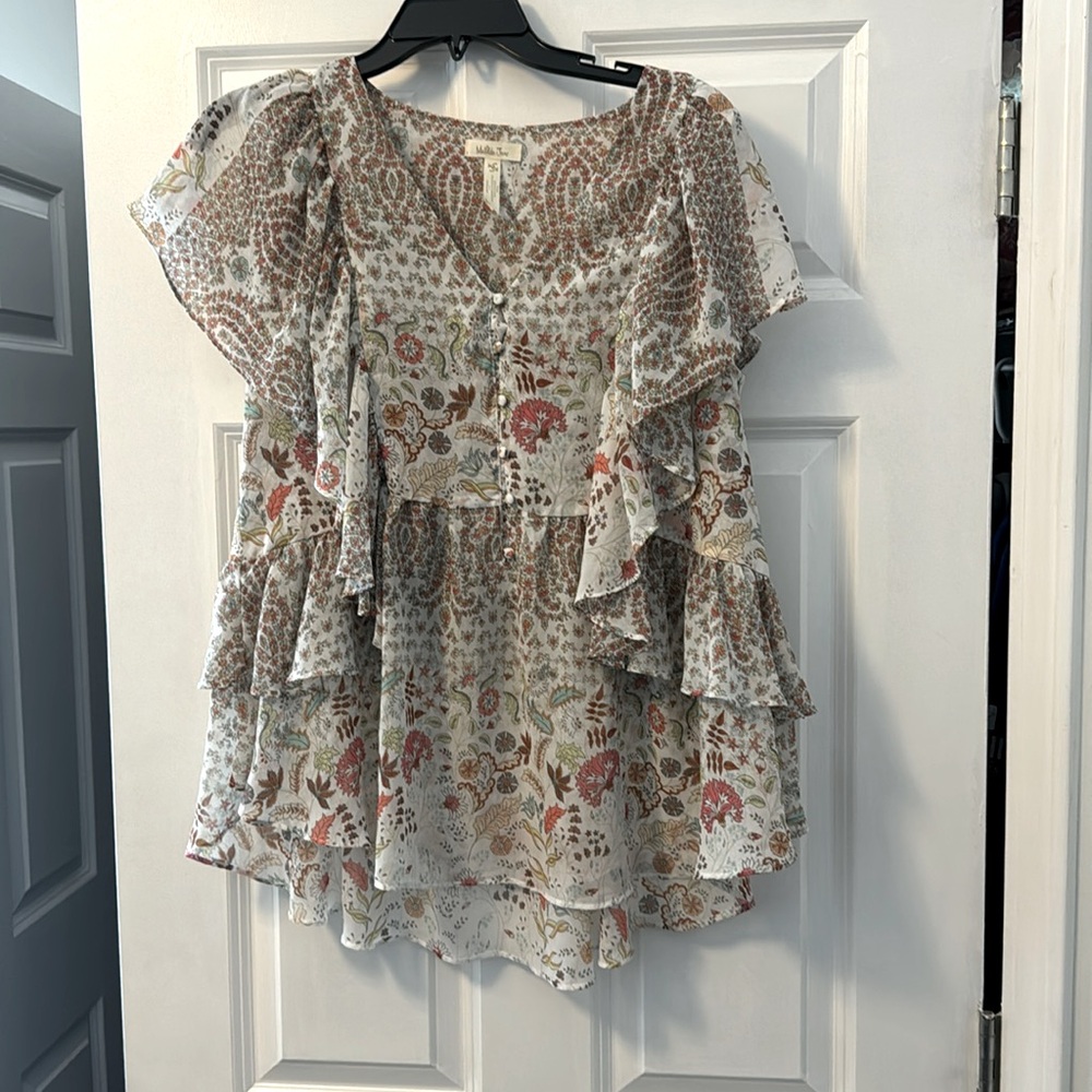 MATILDA JANE flowy fall top. Size medium